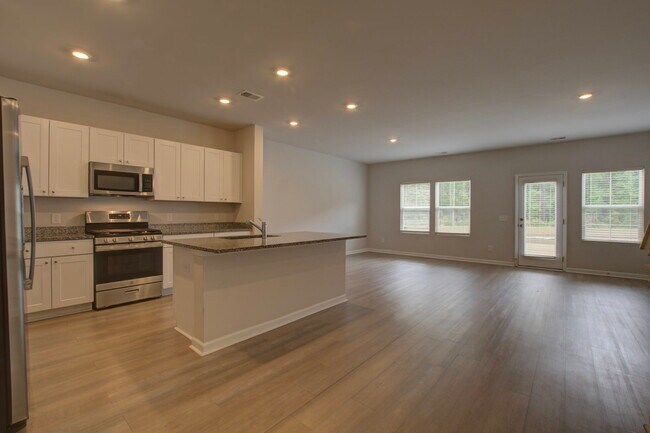 Building Photo - 4105 Quincy Adams Ln