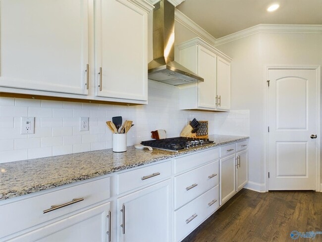 Building Photo - 219 Maureen Dr SW