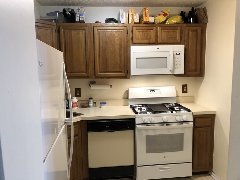 Building Photo - 1243 Mulberry Dr