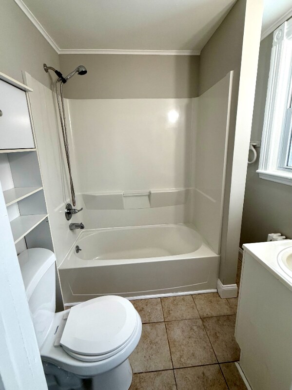 Building Photo - 45 West Dr