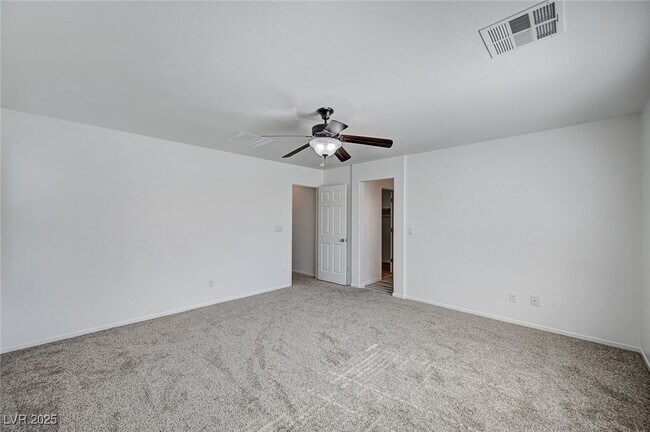 Building Photo - 10837 Hunters Green Ave