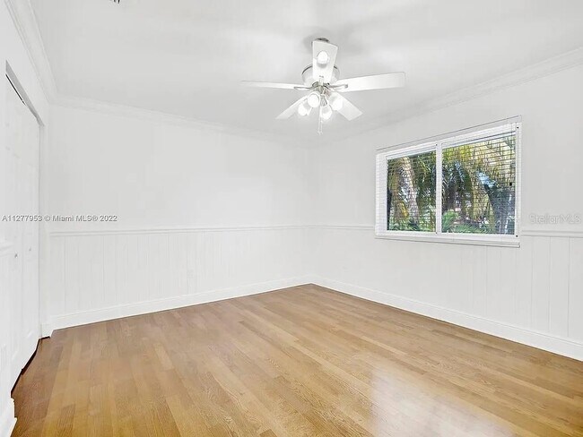 Building Photo - 15945 NW 82nd Ct