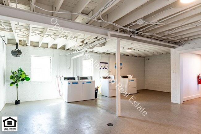 Building Photo - 1823 Griswold Dr