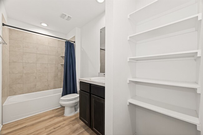 Building Photo - 21522 Violet Rdg Rd