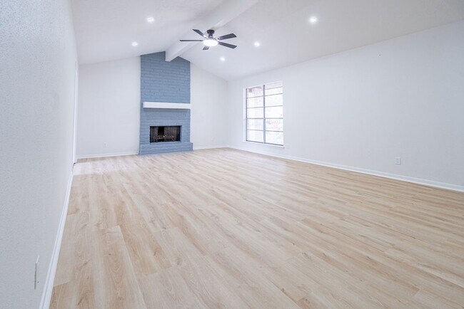 Building Photo - 23230 Briarcreek Blvd