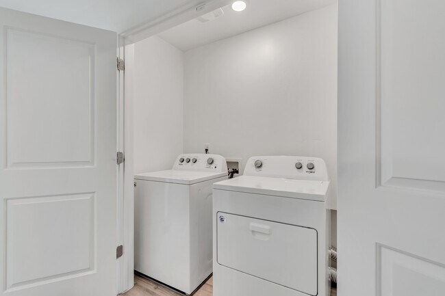 Building Photo - 480 W 1890 S