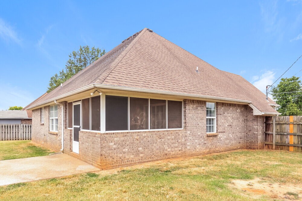 Building Photo - 7014 Westfork Dr