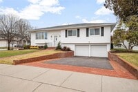 Building Photo - 20 Steuben Dr