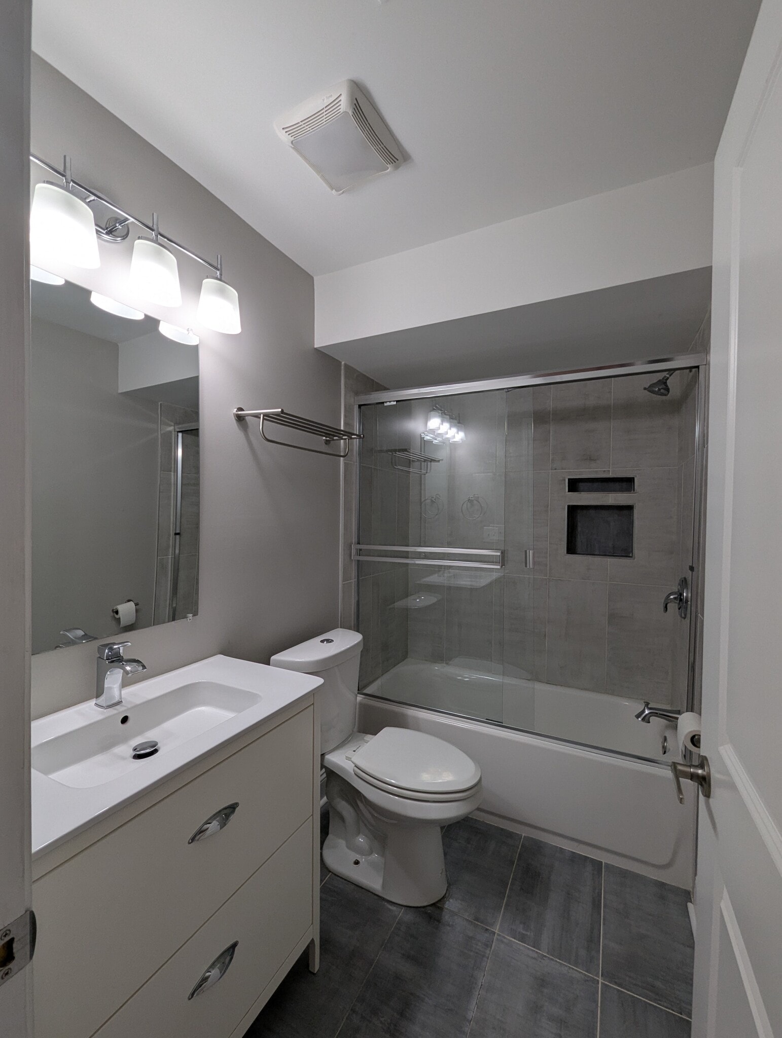 Building Photo - 1644 N 2nd St