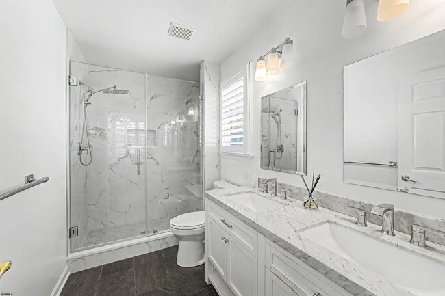 Building Photo - 2 S Coolidge Ave