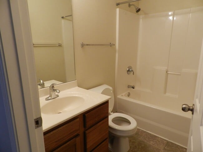 Building Photo - 24430 Tanglewood Rd