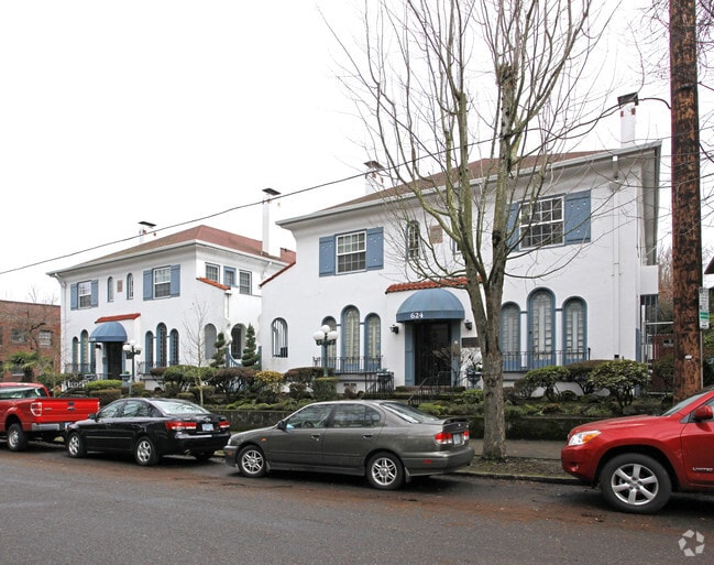 Primary Photo - White Apartments