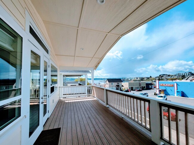 Building Photo - Luxurious and spacious 3 bed home in Manette