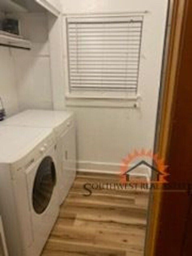 Building Photo - Charming 2 Bed 2 Bath home in Texico