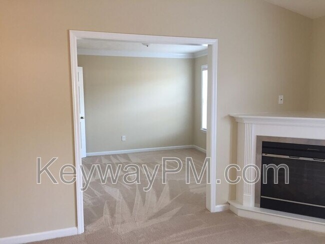 Building Photo - 5166 Aruba Cir