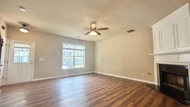 Building Photo - 933 Prestwyck Ct