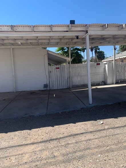 Carport parking - 1623 Thelma Ln