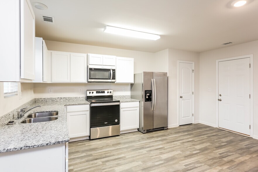 Building Photo - 506 Springtime Ln