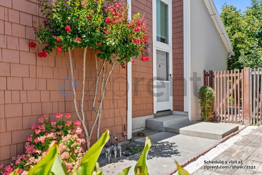 Building Photo - 1293 Laveille Ct