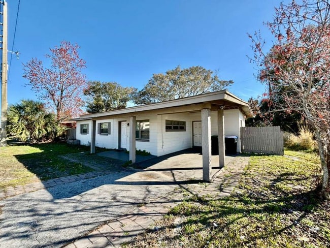 Building Photo - 4314 Silver Star Rd