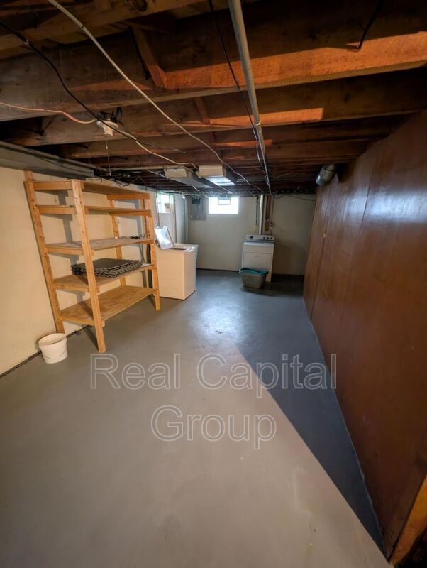 Building Photo - 226 Capen Blvd