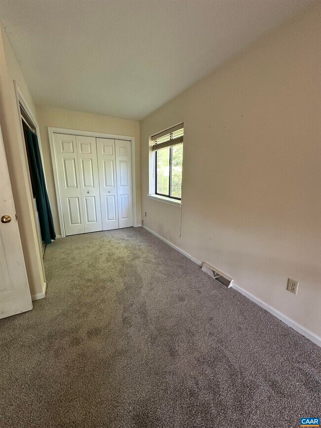 Building Photo - 1704 Bent Tree Ct