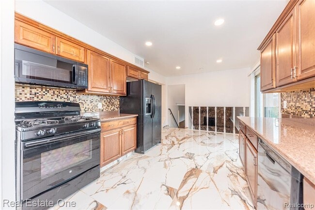 Building Photo - 29489 Geraldine Rd