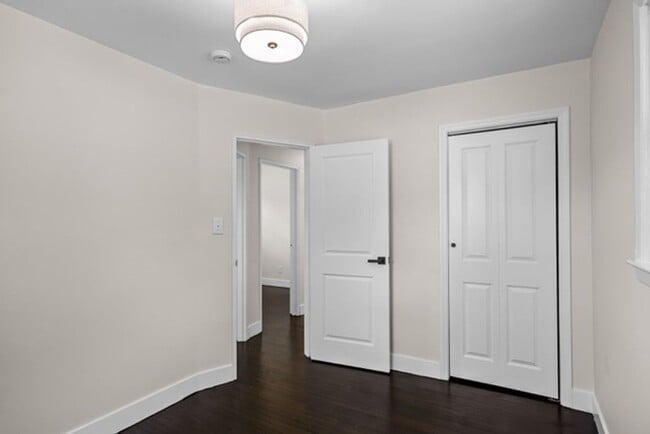 Building Photo - Spacious 3-Bedroom Home with Large Yard in Browns Mills