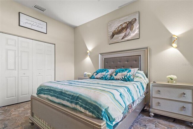 Building Photo - 10206 Shooting Star Ct