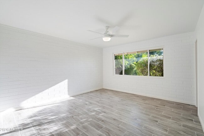 Building Photo - 2548 N 68th Pl