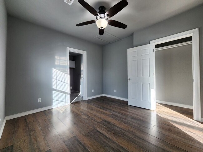 Building Photo - 7642 SW Regional Airport Blvd