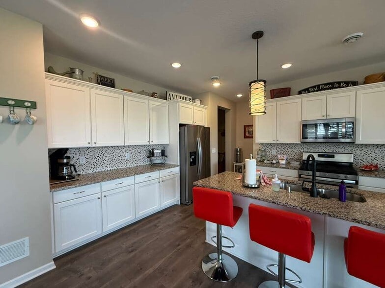 Building Photo - 9214 Kaiser Cir NE