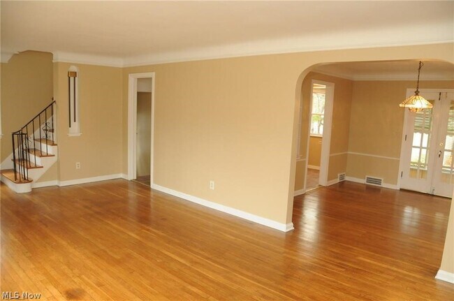 Building Photo - 1158 Castleton Rd