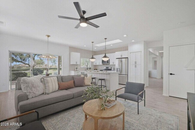 Building Photo - 22408 N Las Vegas Dr