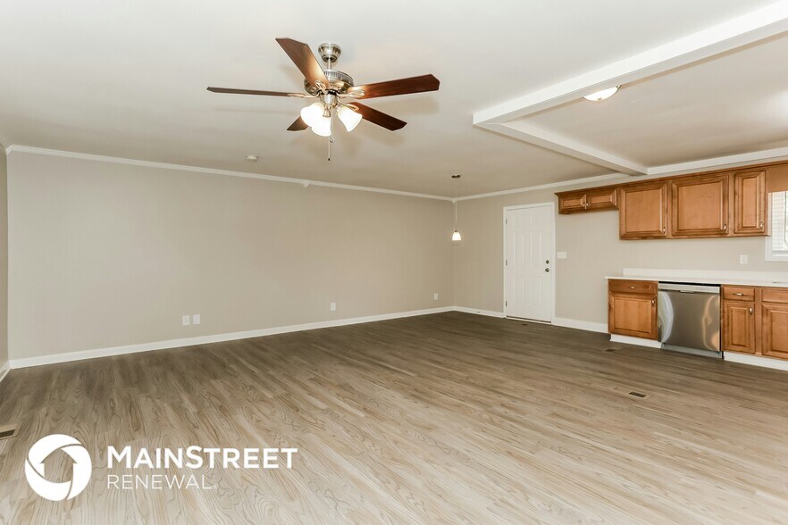 Building Photo - 15 Pine Valley Dr