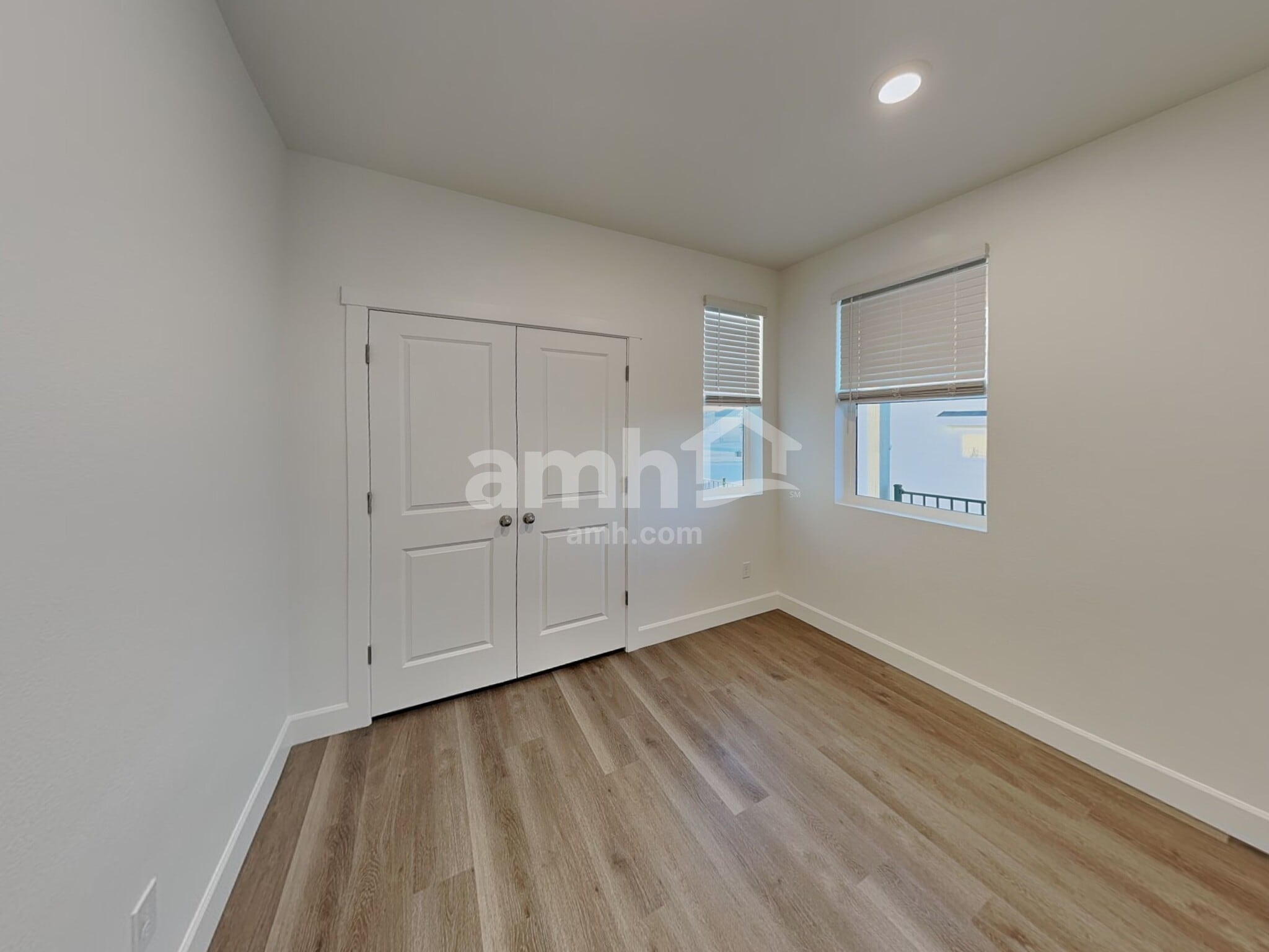 Building Photo - 13937 E 101st Ave