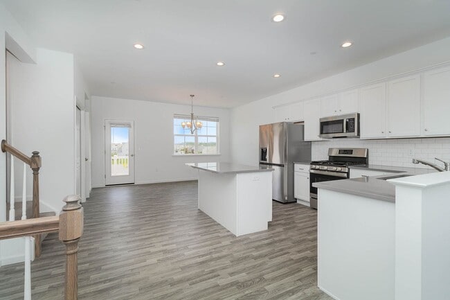 Building Photo - 1829 Shady Ln