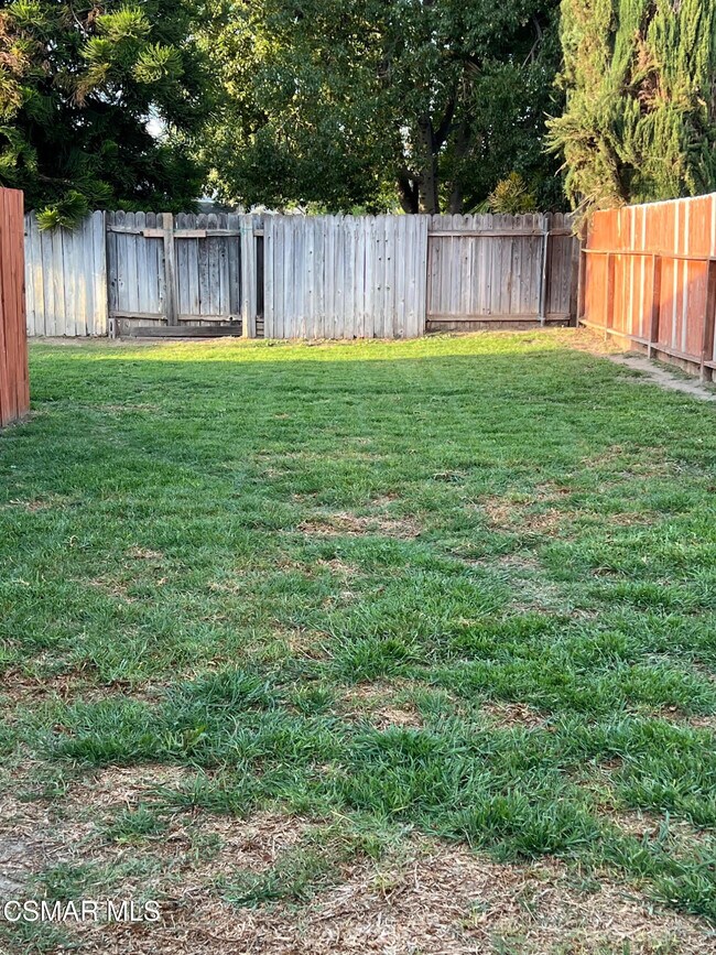 Building Photo - 1482 Paul St