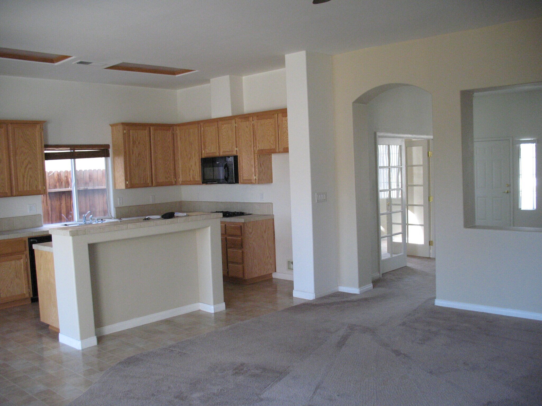 Building Photo - 10805 Snowcreek Falls Ave