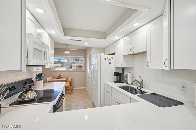 Building Photo - 360 Charlemagne Blvd
