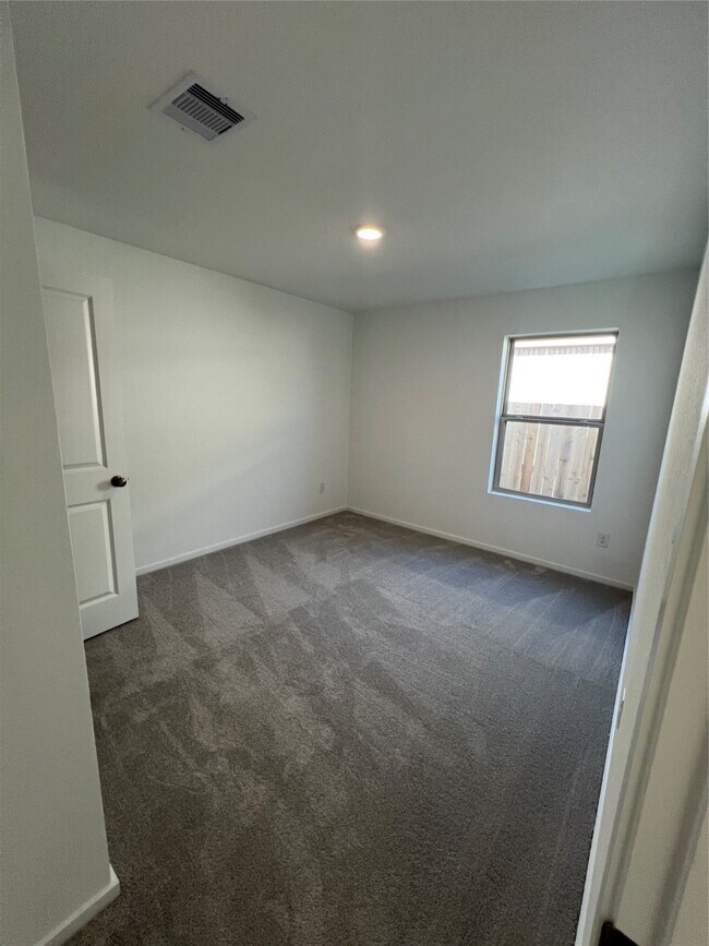 Building Photo - 3031 Ash Ray Dr