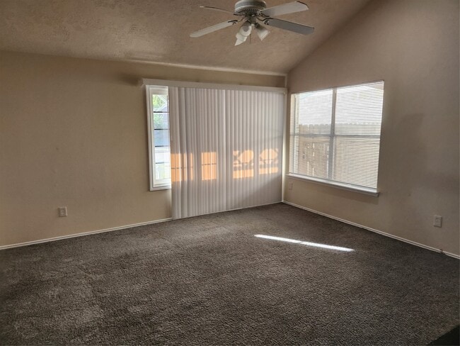 Building Photo - 3036 Walnut Springs Dr