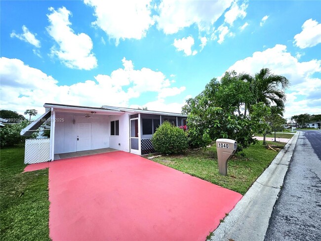 Building Photo - 1040 NW 73rd Terrace
