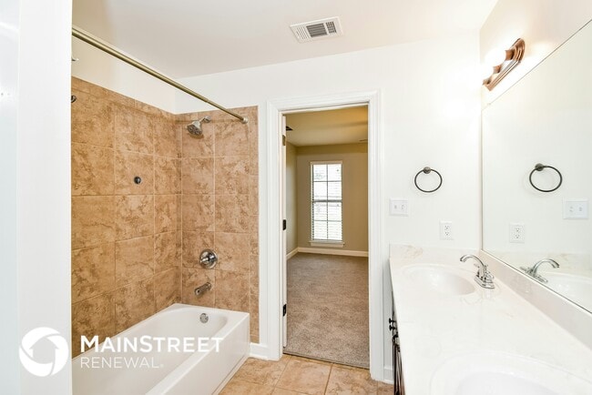 Building Photo - 8286 Willow Dr