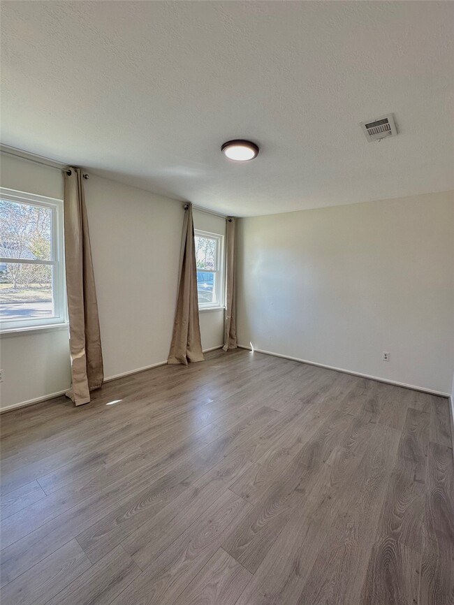 Building Photo - 3803 Black Cricket Ct