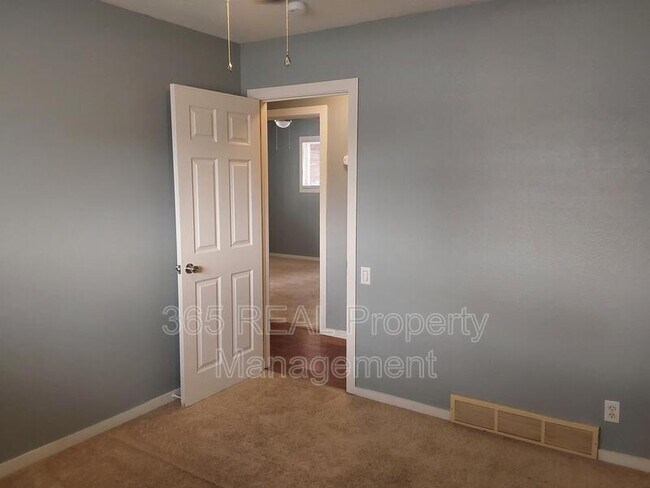 Building Photo - 2201 12th St