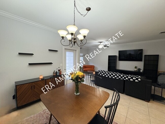 Building Photo - 485 Westgate Wy