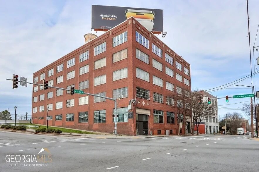 Building Photo - 426 Marietta St NW