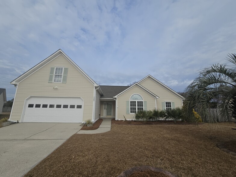 Building Photo - 1503 Flushing Dr