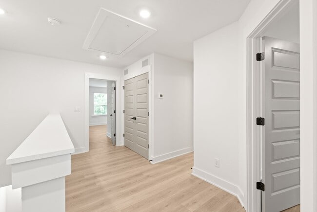 Building Photo - Stunning New Construction Townhome